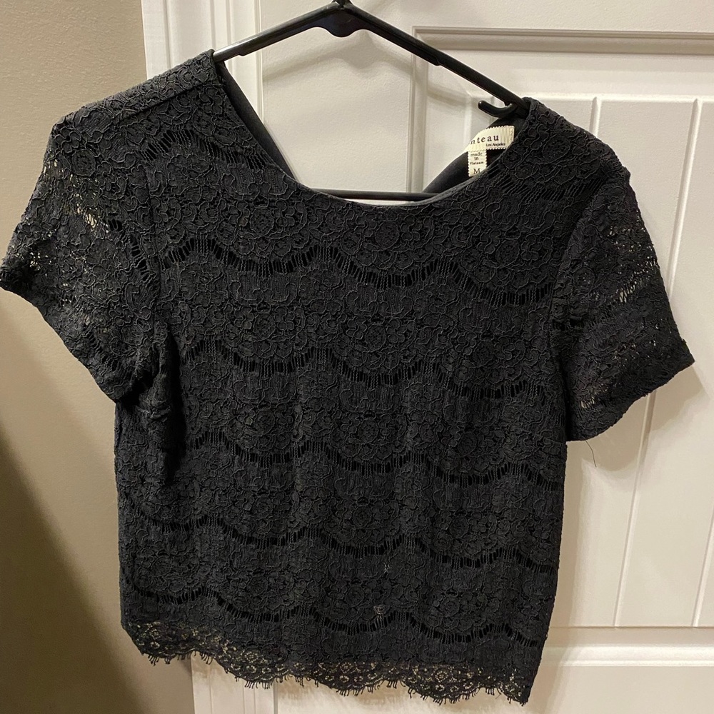 Lace crop